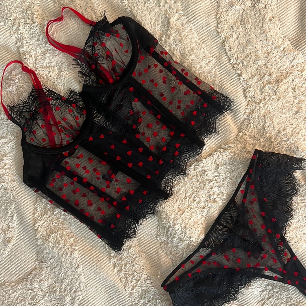 Heart Pattern Mesh Lingerie Set